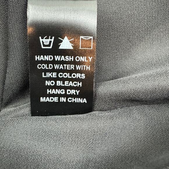 Vici Moody Floral Feminine Sexy Classy Wrap Maxi Dress Women's Size Medium - Picture 10 of 11